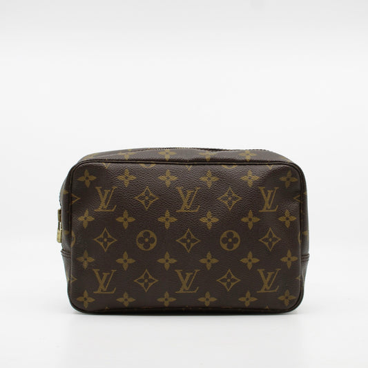 Louis Vuitton Trousse Toilette 23