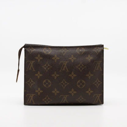 Louis Vuitton Poche Toilette 19