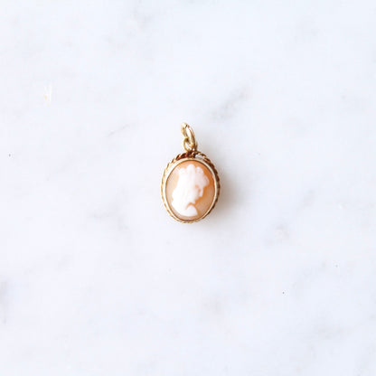 Fine Cameo Pendant
