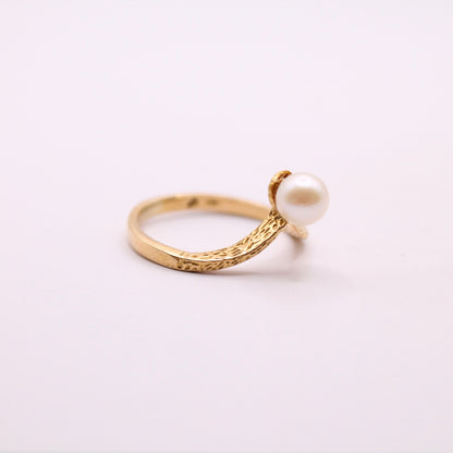 Pearl Wishbone Ring