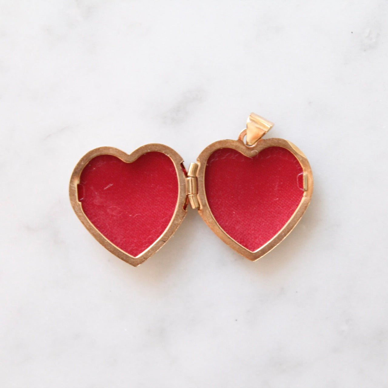 Detailed Heart Photo Locket