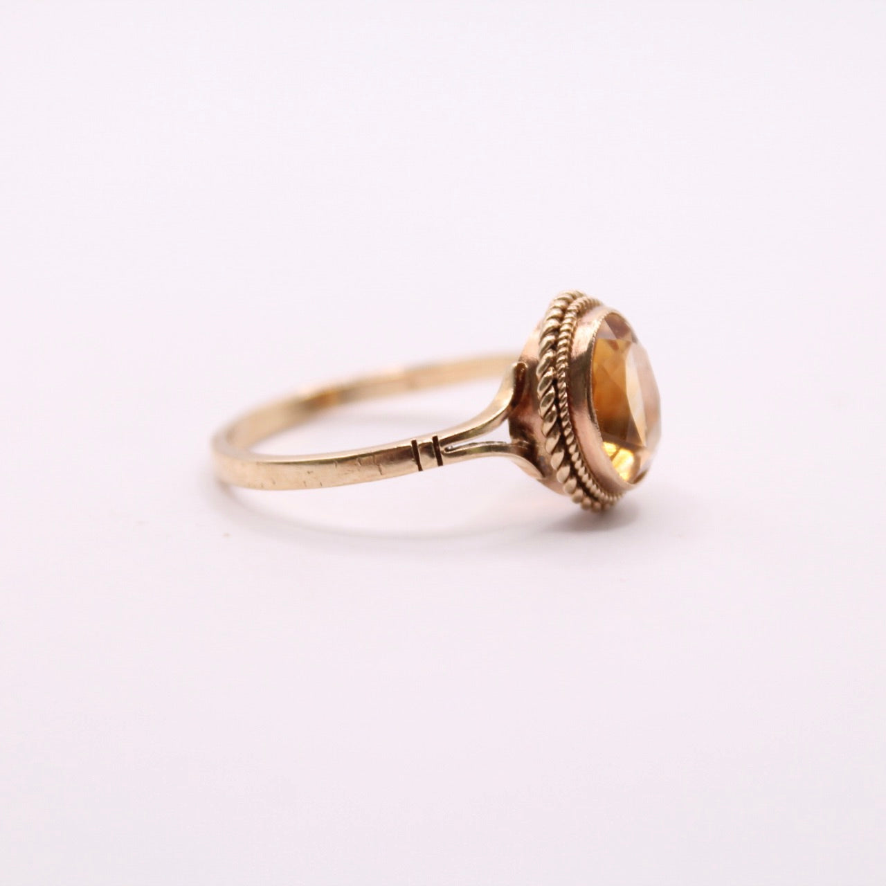 Single Citrine Cord Ring