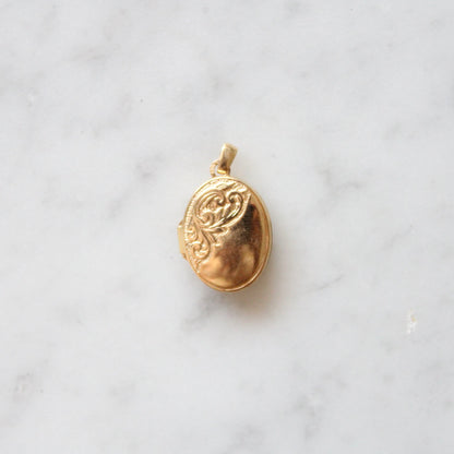 Oval Photo Locket