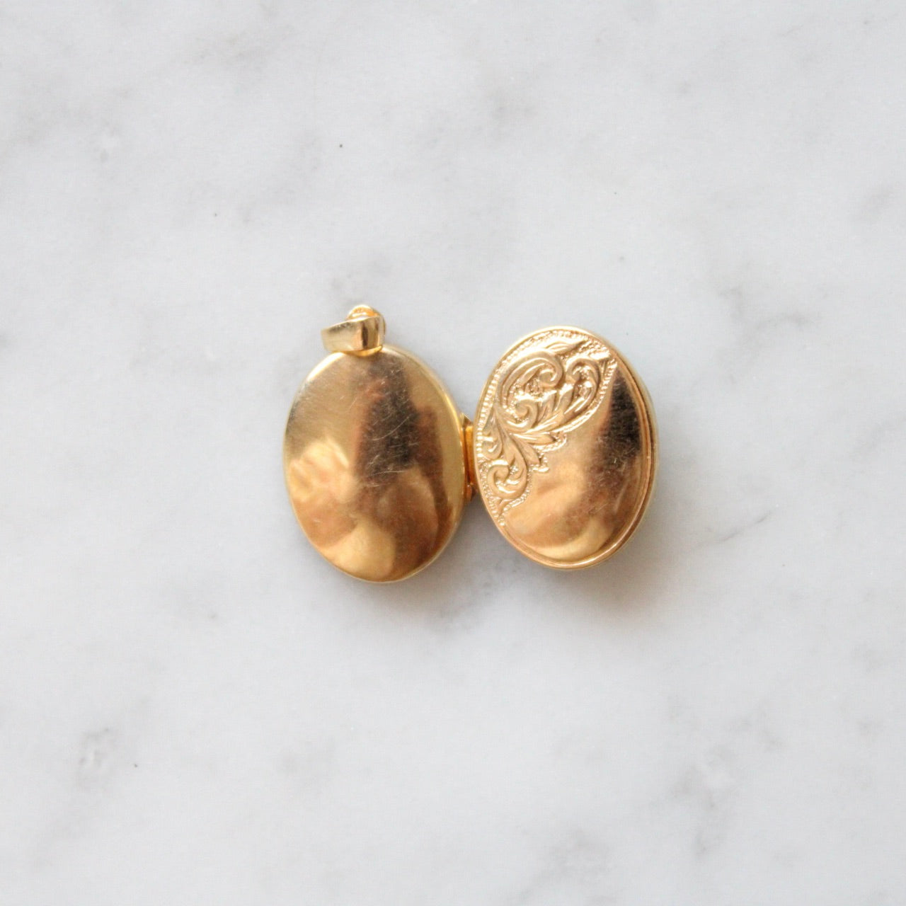 Oval Photo Locket