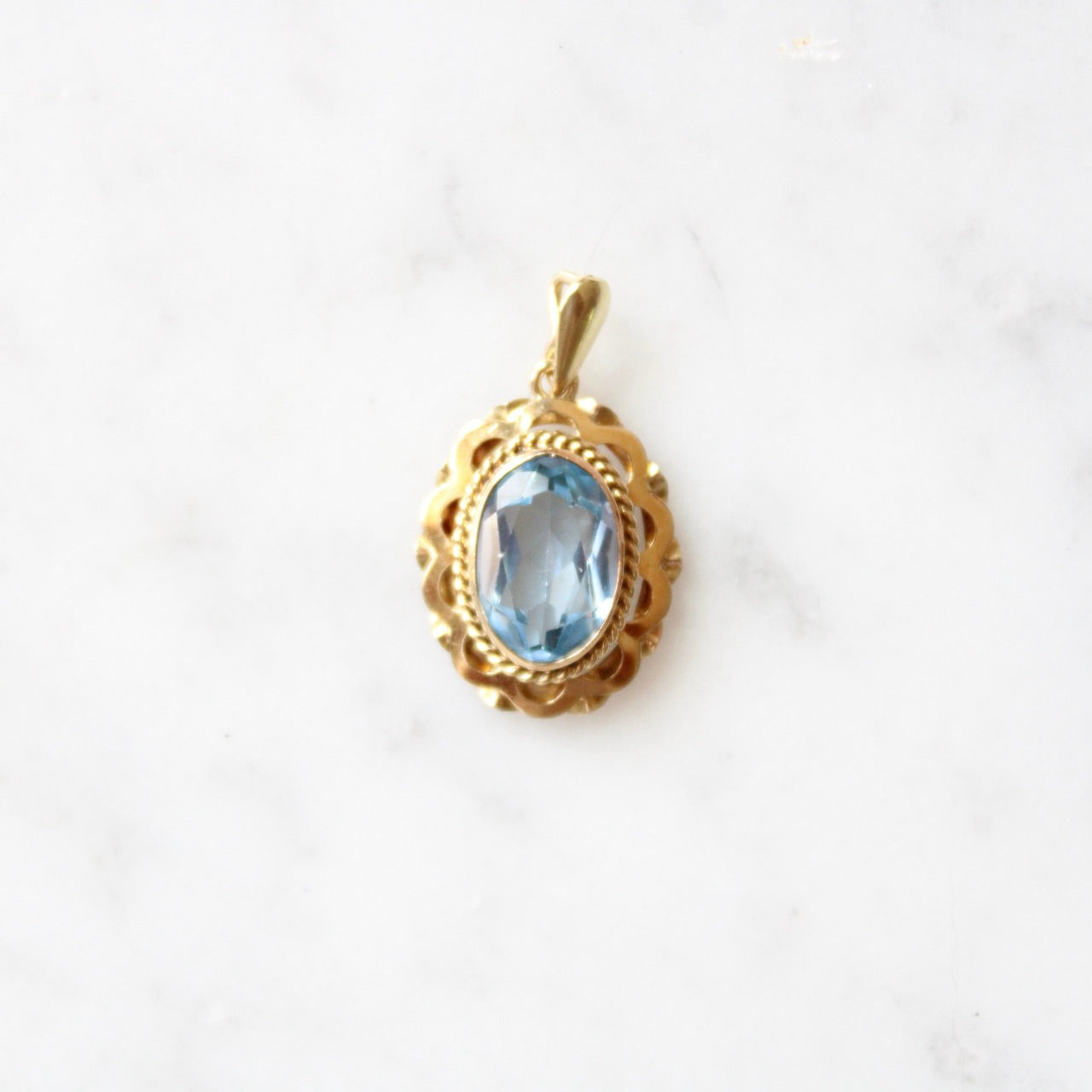 Aquamarine Flower Pendant