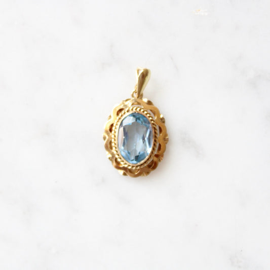 Aquamarine Flower Pendant