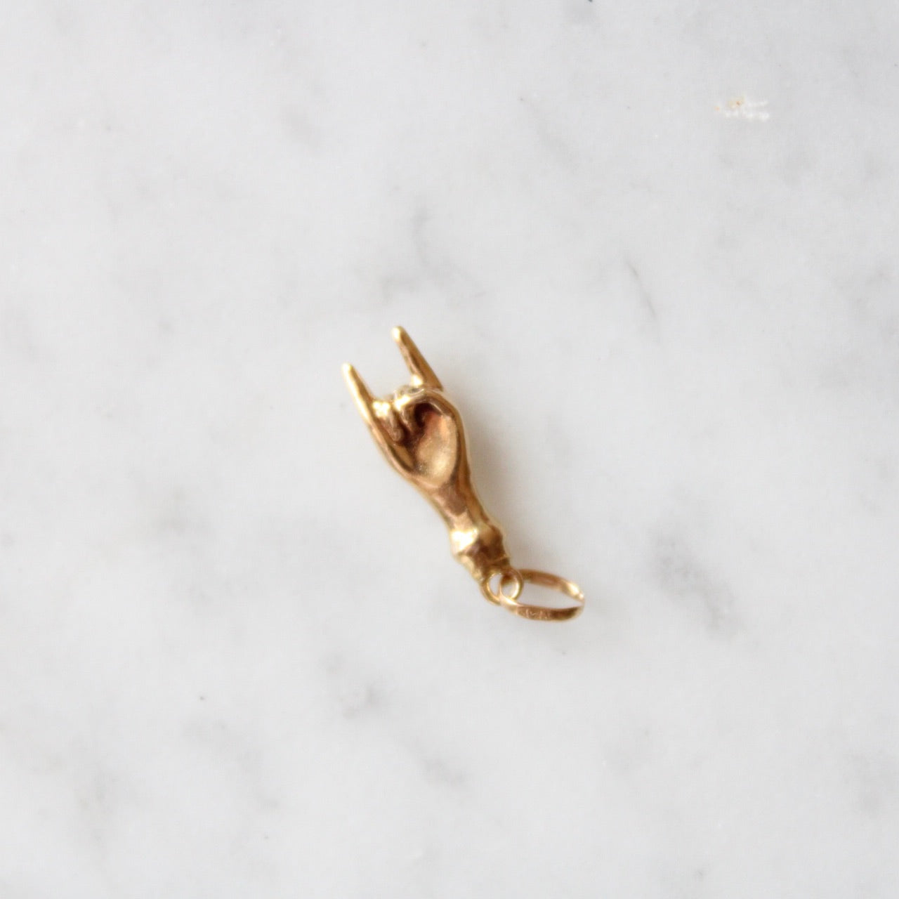 Mano Cornuto Charm