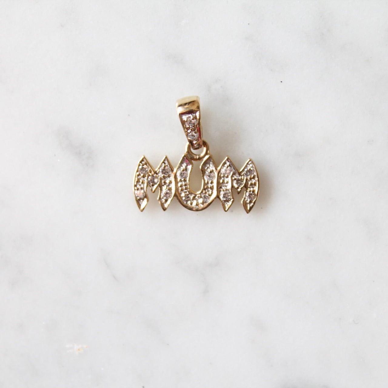 MUM Pendant