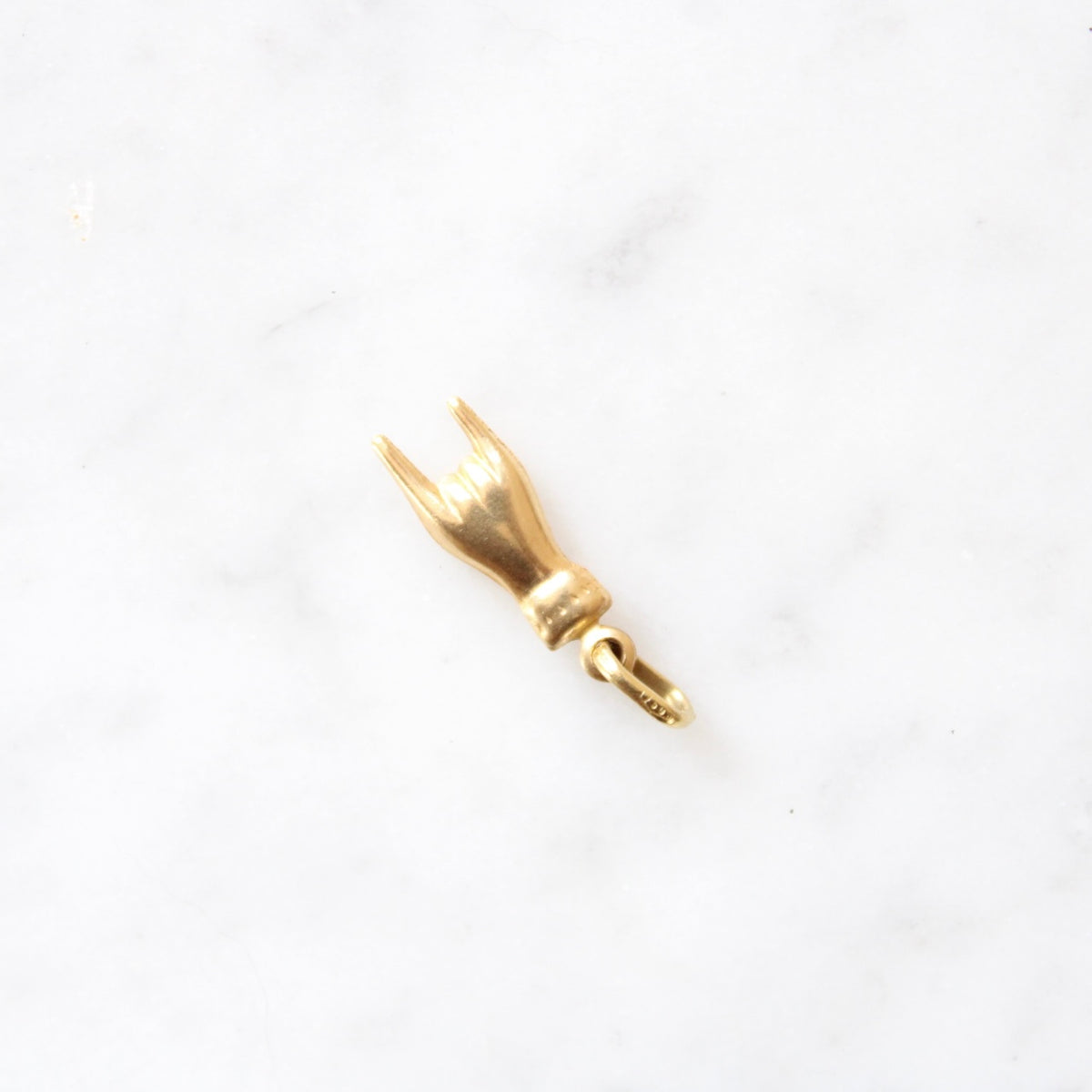 Mano Cornuto Charm