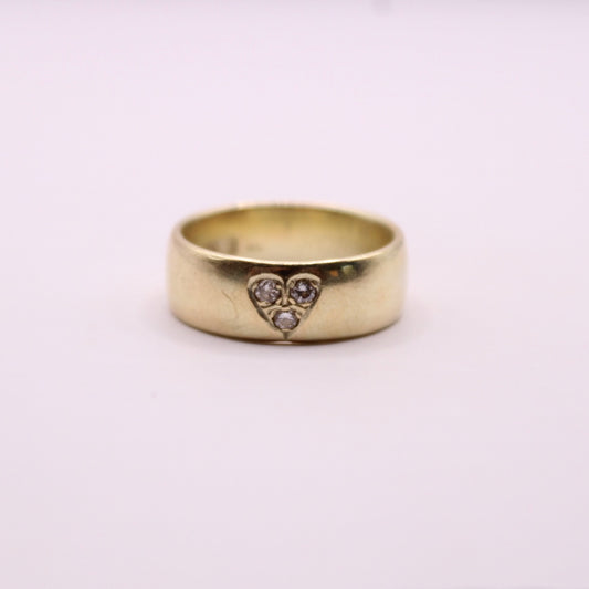 Solid Diamond Heart Band Ring
