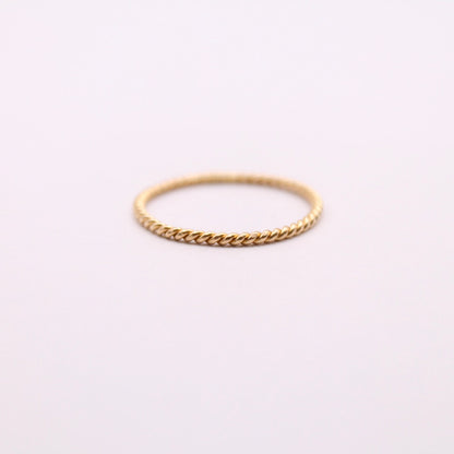 Twist Ring