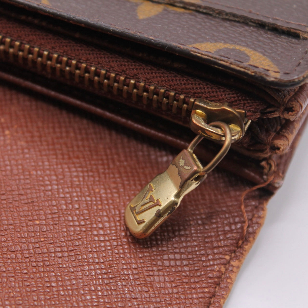 Louis Vuitton Monogram Sarah Long Wallet