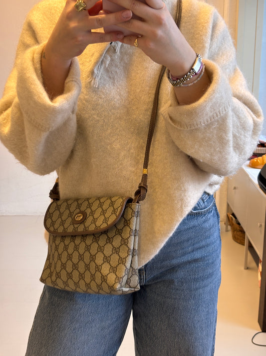 Gucci GG Supreme Shoulder Bag