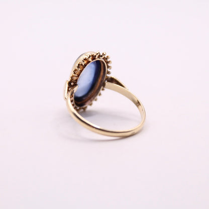 Cabochon Cut Sapphire Ring