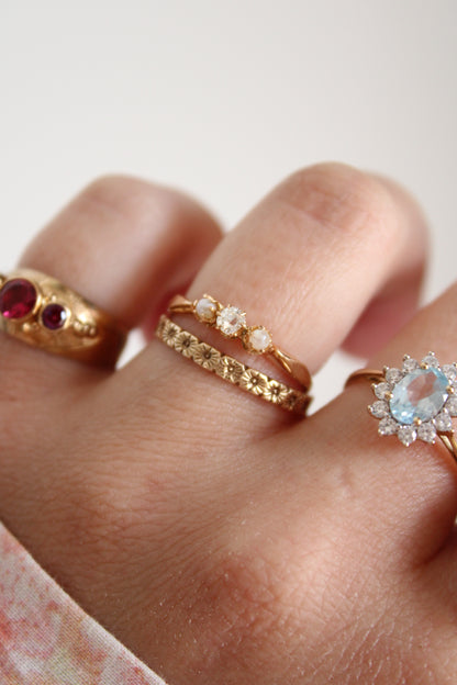 Daisy Flower Band Ring