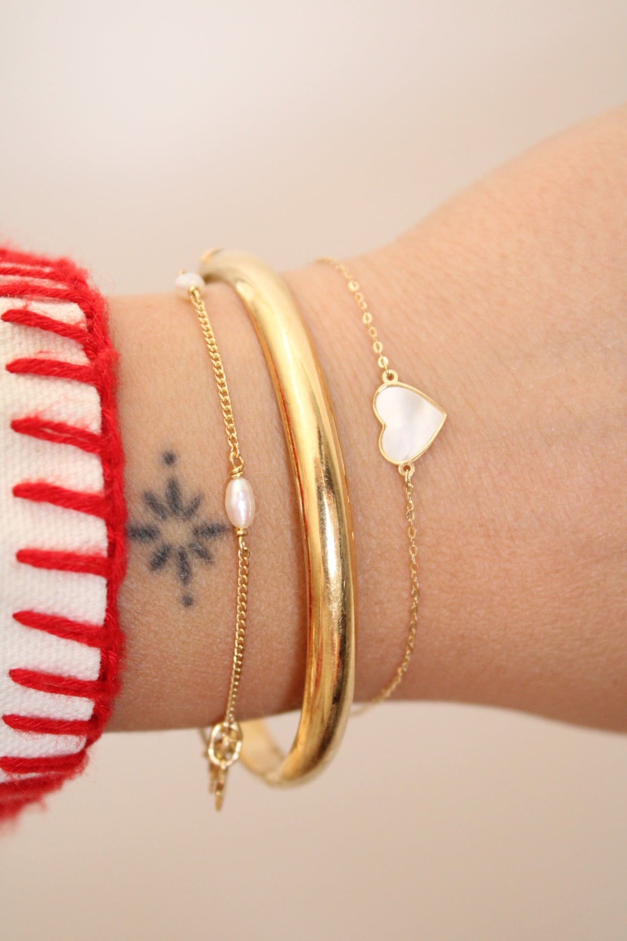 Mother of Pearl Heart Bracelet