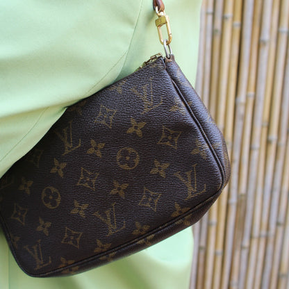 Louis Vuitton Pochette