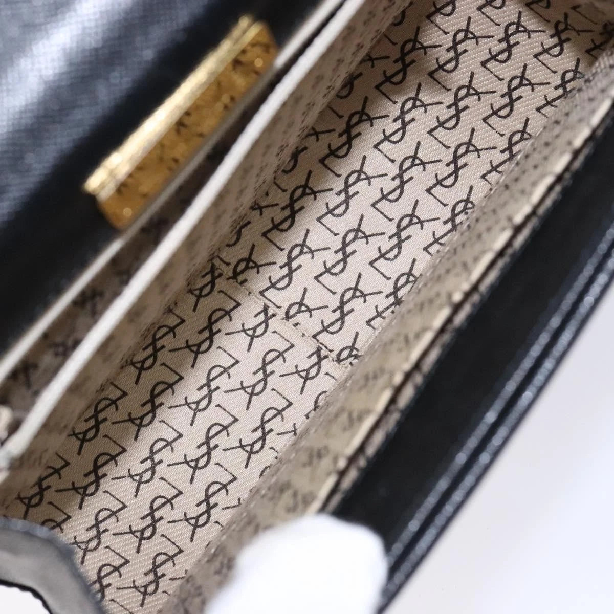 Saint Laurent Classic Shoulder Bag