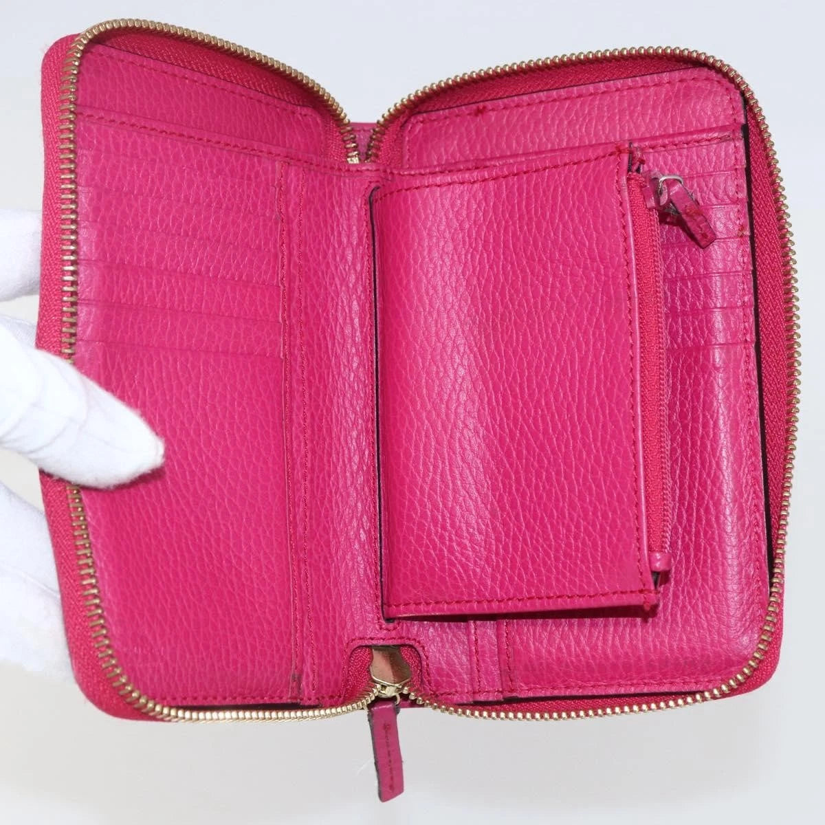 Gucci Leather Zippy Wallet