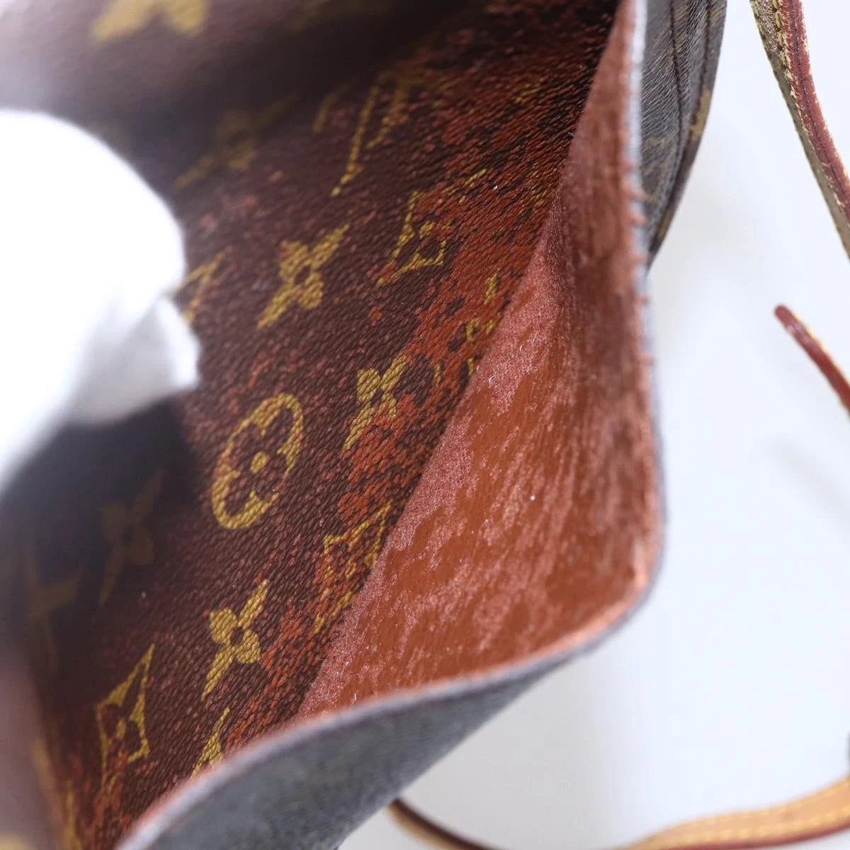 Louis Vuitton Saint Cloud MM