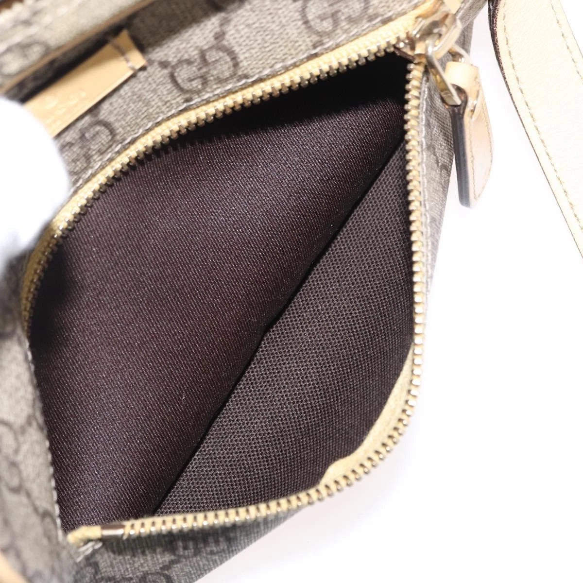 Gucci GG Supreme Shoulder Bag