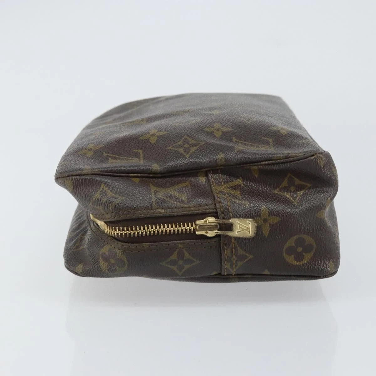 Louis Vuitton Trousse Toilette 28