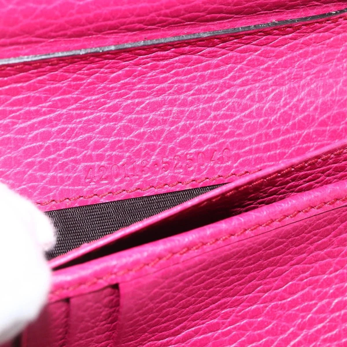 Gucci Leather Zippy Wallet