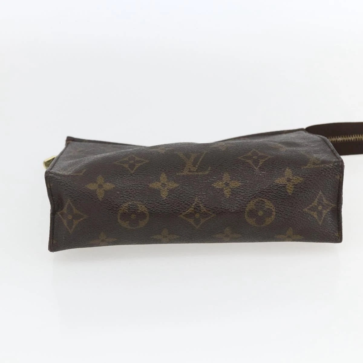 Louis Vuitton Poche Toilette 19