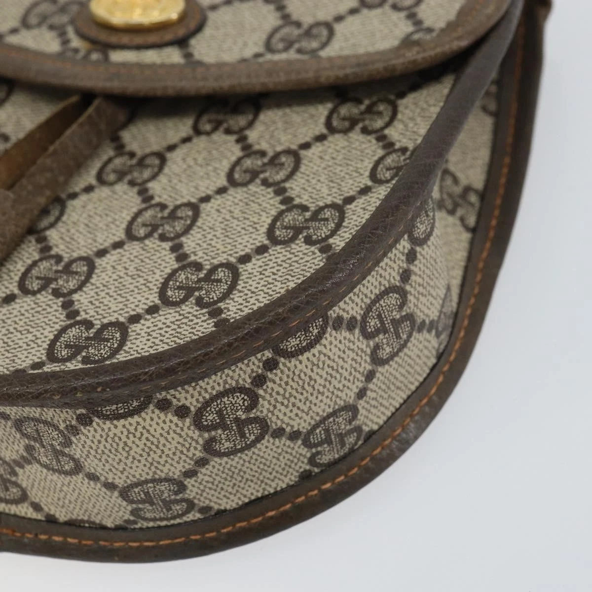 Gucci GG Supreme Shoulder Bag