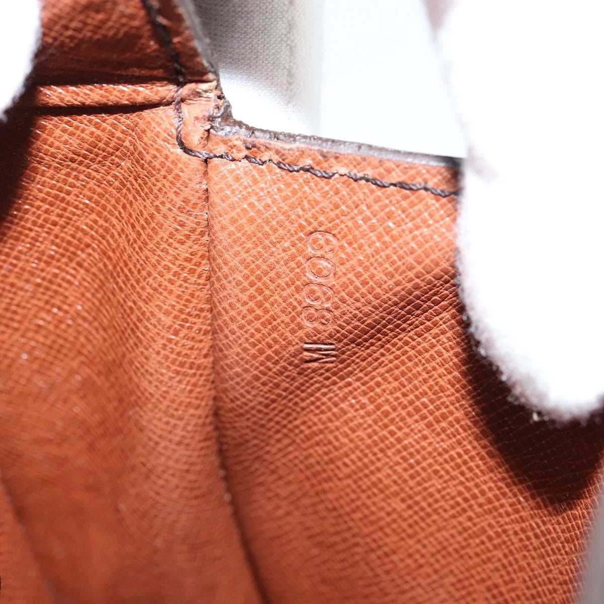 Louis Vuitton Saint Cloud MM