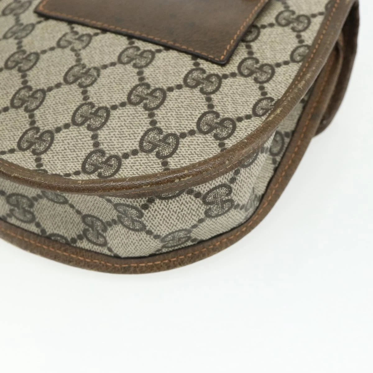 Gucci GG Supreme Shoulder Bag