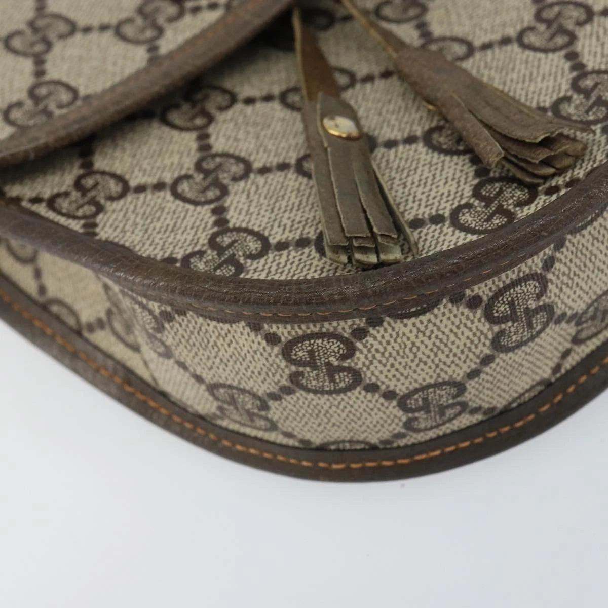 Gucci GG Supreme Shoulder Bag