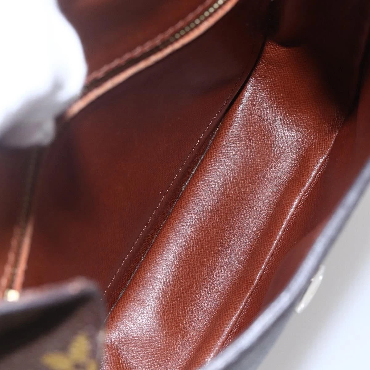 Louis Vuitton Saint Cloud MM