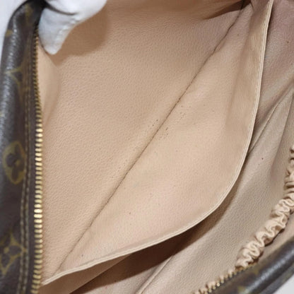 Louis Vuitton Trousse Toilette 28